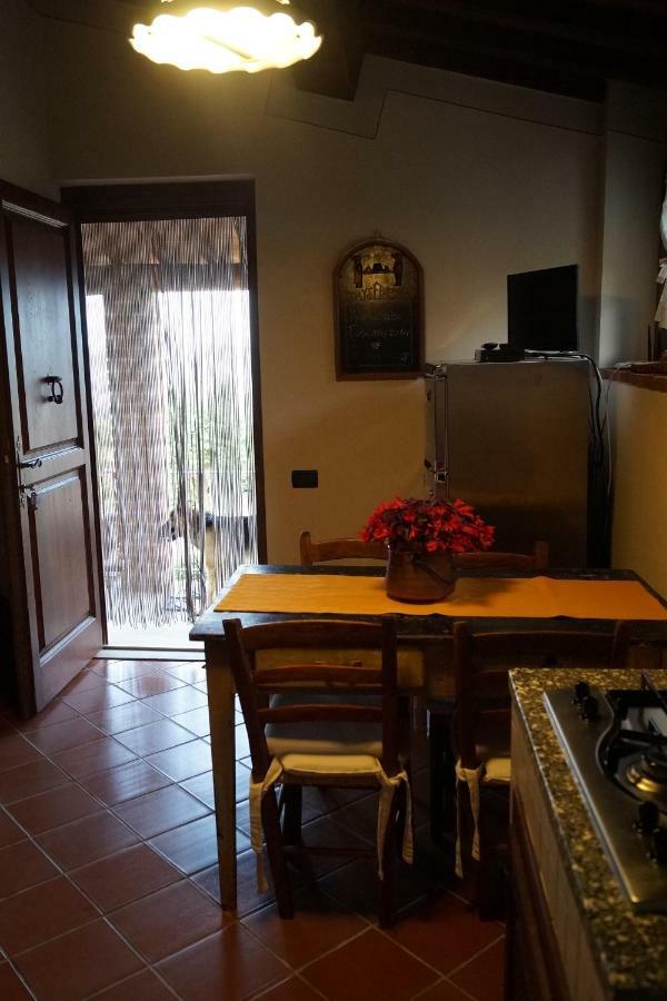 Il Borghetto Di Carra Lägenhet Talla Exteriör bild