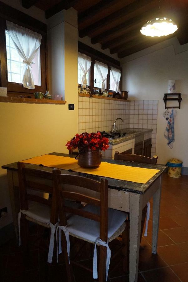 Il Borghetto Di Carra Lägenhet Talla Exteriör bild